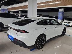 Changan UNI-V Smart Electric iDD 2024 Blue Whale Smart iDD 136km Smart Cool Type - фото 3