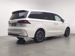 SAIC Roewe iMAX8 2023 400TGI Comfort Edition - фото 2