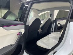Tesla Model Y rear-wheel drive first edition - фото 10