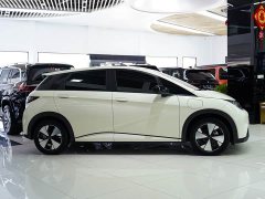 BYD Dolphin 420km Fashion Edition - фото 3