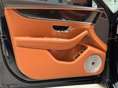 Bentley Flying Spur plug-in hybrid 2022 2.9T V6 Hybrid - фото 8