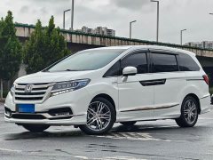 Buick Alison 2019 2.0L Hybrid Extreme Edition - фото 1