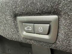 BMW 5 Series 530Li Leading M Sports Package - фото 12