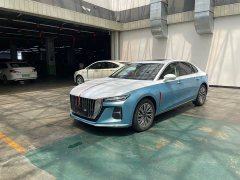 Hongqi H5 2023 2.0T automatic smart connected flag version - фото 1