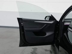 Tesla Model Y rear-wheel drive version - фото 8