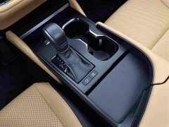 Lexus ES 300h Premium Edition - фото 14