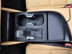 Lexus ES 300h Premium Edition - фото 15
