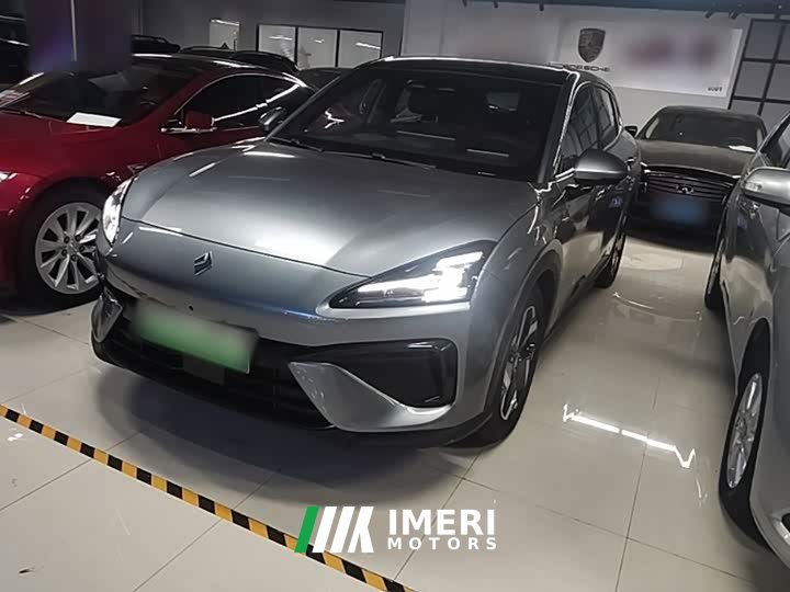 Baojun Yunhai 140km plug-in hybrid version - автомобиль из Китая