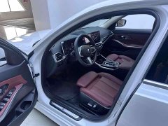 BMW 3 Series 320Li M Sport Package - фото 9