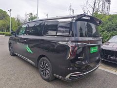 Hongqi HQ9 PHEV 2.0T four-wheel drive luxury version - фото 5