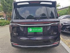 Hongqi HQ9 PHEV 2.0T four-wheel drive luxury version - фото 6