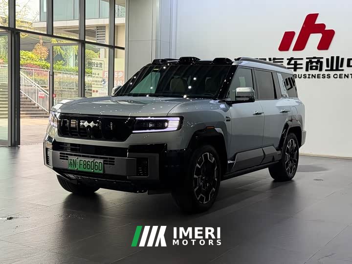 Fangchengbao Leopard 8 2025 Zhiyong flagship version 6 seats - автомобиль из Китая