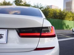 BMW 3 Series 325Li M Sports Package - фото 8