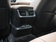 Lexus ES 300h Premium Edition - фото 19