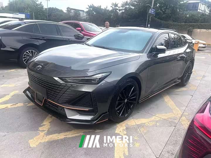 Changan UNI-V 2022 1.5T sports version - автомобиль из Китая
