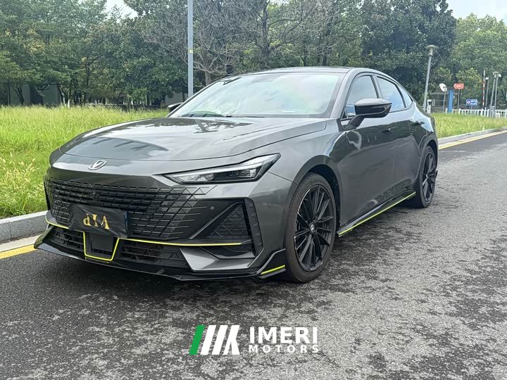 Changan UNI-V 1.5T sports version - автомобиль из Китая