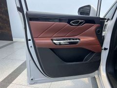 Trumpchi E8 PHEV 150km MAX - фото 11