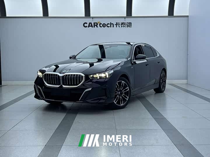 BMW 5 530Li xDrive M - автомобиль из Китая