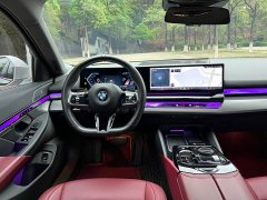 BMW 5 Series 530Li Leading M Sports Package - фото 4