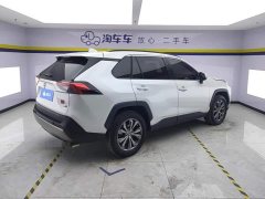 Toyota RAV4 2.0L CVT 2WD Fashion Plus Edition - фото 3