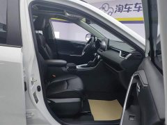 Toyota RAV4 2.0L CVT 2WD Fashion Plus Edition - фото 8