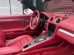 Porsche 718 Boxster 2.0T - фото 12