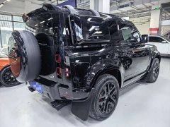 Land Rover 90 3.0T P400 XS - фото 12