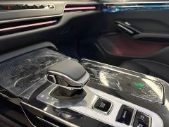 Hongqi H9 2025 2.0T two-wheel drive Qixiang luxury business version 5 seats - фото 8