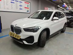 BMW X1 sDrive25Li Version - фото 1