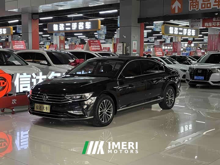 Volkswagen 330TSI DSG Luxury Version