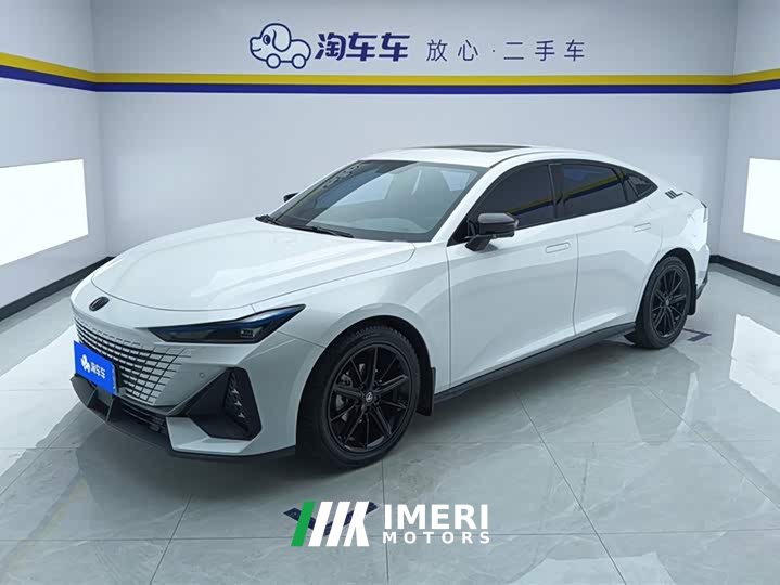Changan UNI-V 2023 1.5T exclusive - автомобиль из Китая