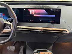 BMW iX xDrive40 - фото 11