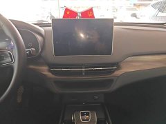 Hongqi E-QM5 Edition - фото 13