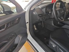 Hongqi E-QM5 Edition - фото 16