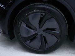 Tesla Model Y Edition - фото 10