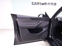 Tesla Model Y Edition - фото 20