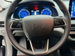 Hongqi E-QM5 Edition - фото 13