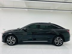 Hongqi E-QM5 Edition - фото 4