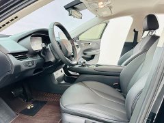 Hongqi E-QM5 Edition - фото 8