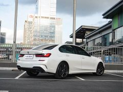 BMW 3 325Li M - фото 8