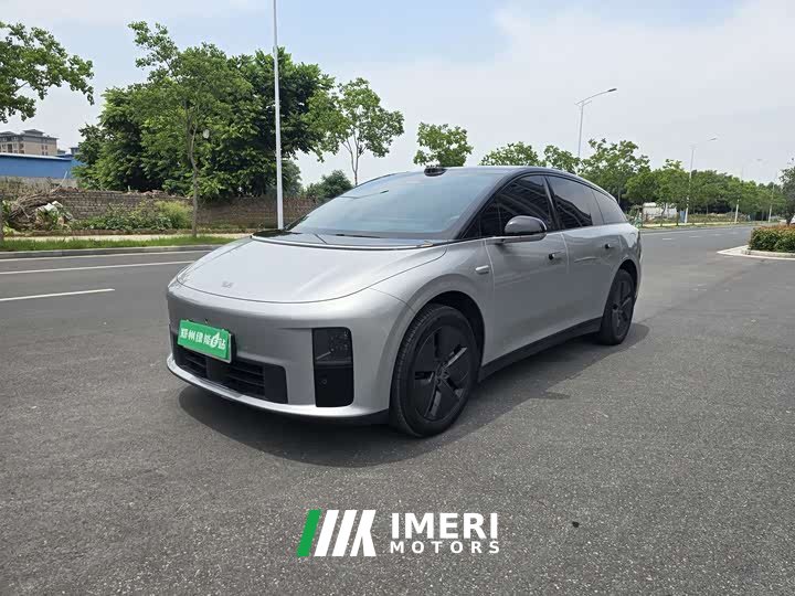 Li Auto Ideal i6 two-wheel drive standard version