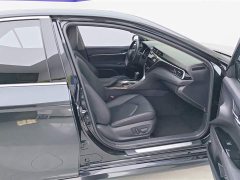 Toyota Camry 2019 facelift 2.0G Deluxe Edition - фото 8