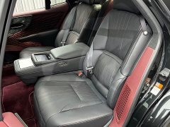 Lexus LS 500h Edition - фото 16