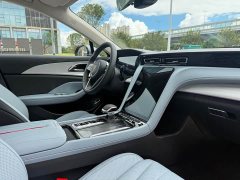 Hongqi H5 PHEV 170 Edition - фото 10