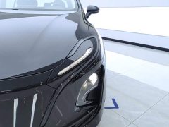 Hongqi E-QM5 Edition - фото 5