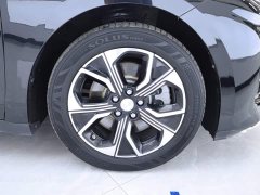 Hongqi E-QM5 Edition - фото 6