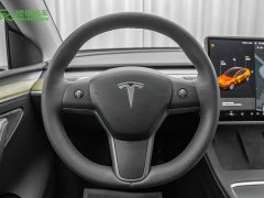 Tesla Model Y Long Range Edition 3D7 - фото 15