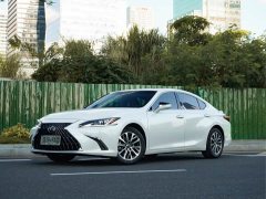 Lexus ES 300h Edition - фото 1