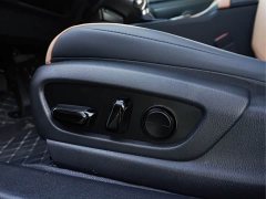 Lexus ES 300h Edition - фото 11