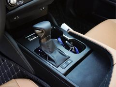 Lexus ES 300h Edition - фото 13